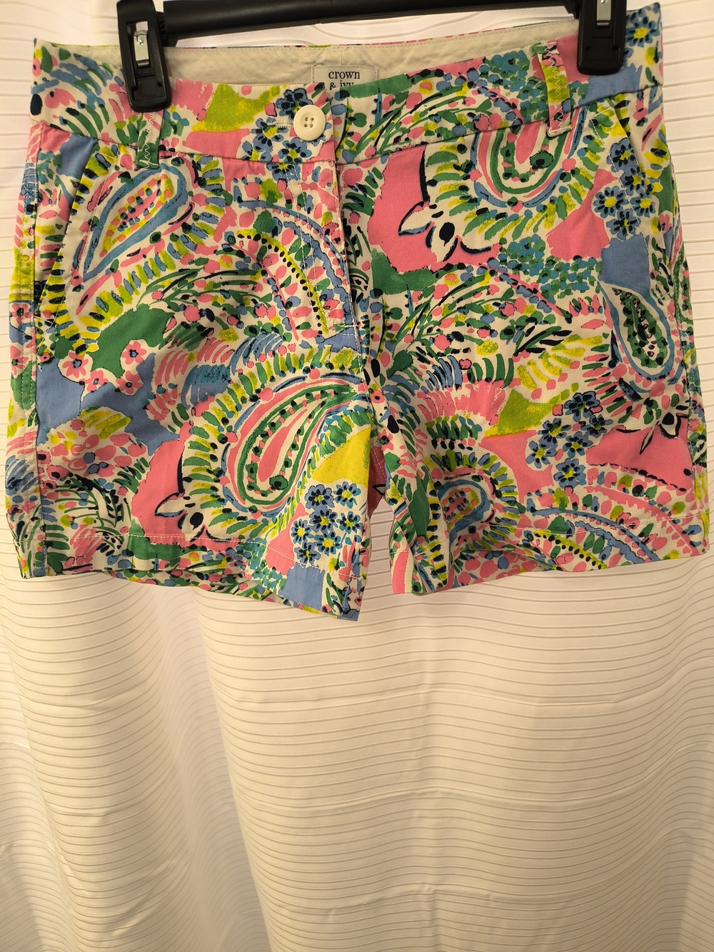 crown & ivy Multi-Color Paisley Print Women's Jean Shorts